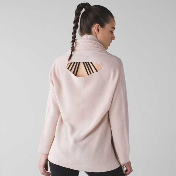 Lululemon Divinity Scarf - Picture 15 of 16